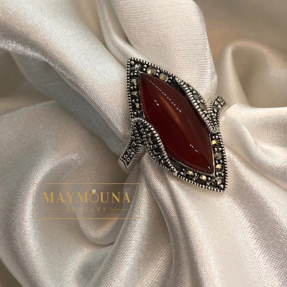 STERLING SILVER RED AGATE MARQUISE MARCASITE RING - Picture 4 of 10